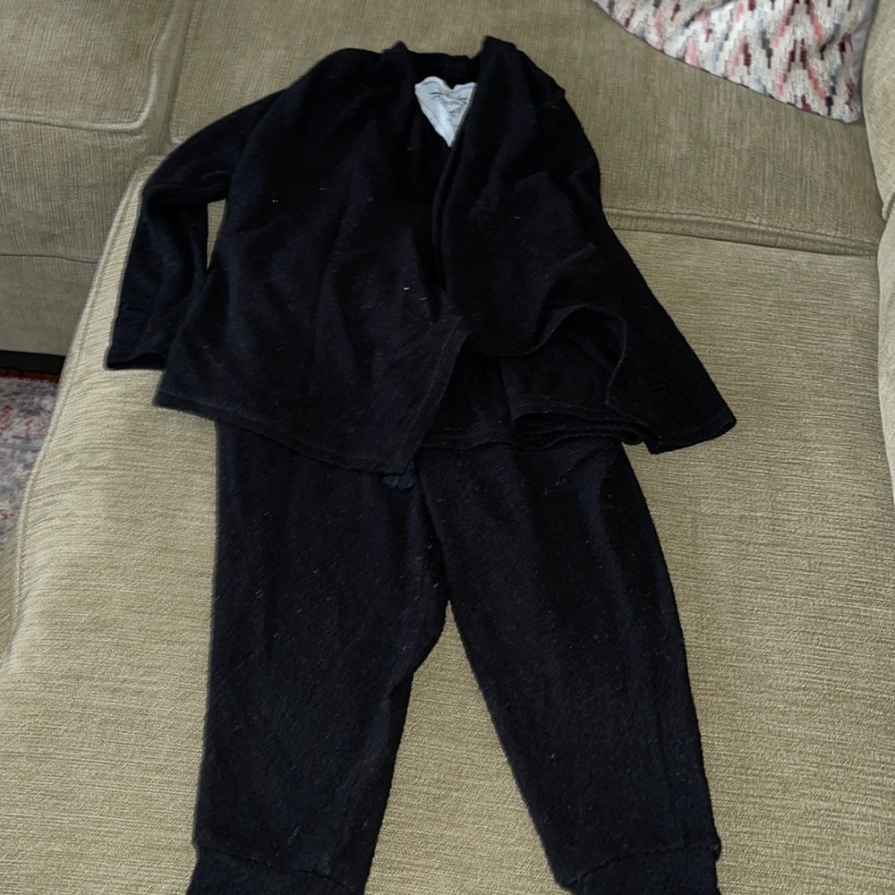 Girls T2 Love black fleecy pants and swing cardigan set size 2.